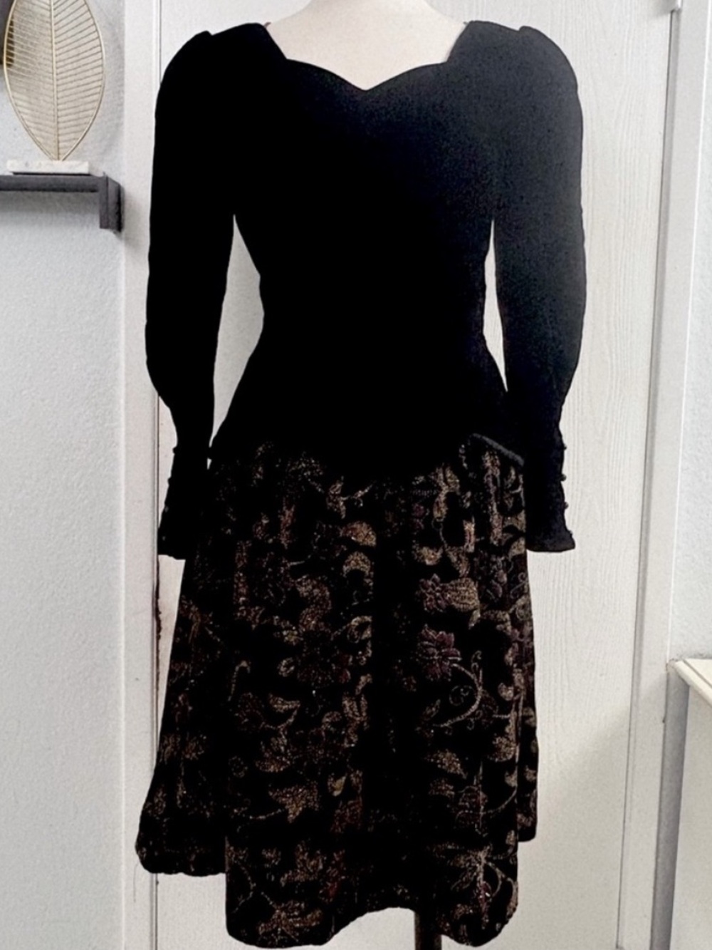 Jessica McClintock Vintage Velvet Bodice Black/Gold Brocade Skirt Dress Size 12